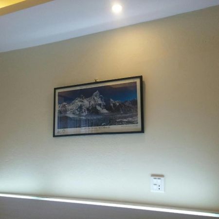 Bed And Breakfast Thamel Catmandu Quarto foto
